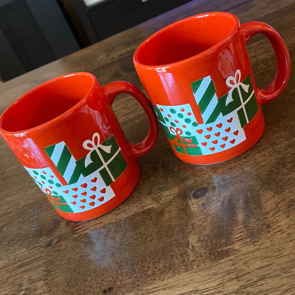 2 Christmas Holiday Waechtersbach Vintage Mugs